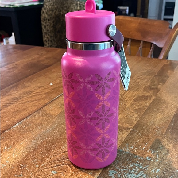 Hydro flask 32 ounce wide flex straw cap pitaya Whole Foods exclusive pink NWT - Picture 1 of 6